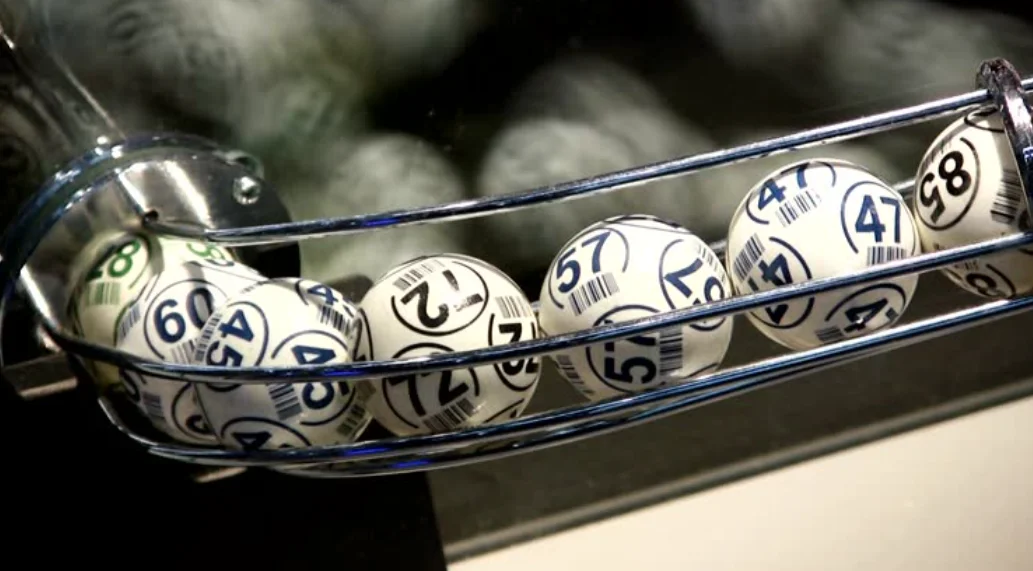 Man lands $60 million lottery jackpot after ‘dreaming’ of winning numbers 1